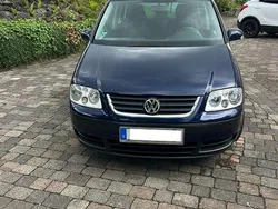 Blau Gebraucht 2003 VW Touran Van / Kleinbus | 3.400 € (Teuer)
