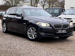 Grau Gebraucht 2012 BMW 525 Kombi | 10.799 € (Fairer Preis)