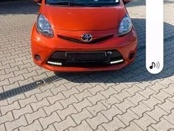 Orange Gebraucht 2012 Toyota Aygo Connect Style Kleinwagen | 3.500 € (Fairer Preis)