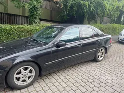 Schwarz Gebraucht 2003 Mercedes C180 Avantgarde Limousine | 5.500 €