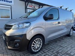 Grau Gebraucht 2021 Opel Vivaro Edition Van / Kleinbus | 14.999 €