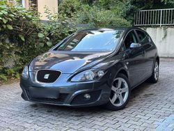Grau Gebraucht 2011 Seat Leon Sport Limousine | 5.500 € (Fairer Preis)