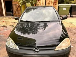 Schwarz Gebraucht 2001 Opel Corsa Kleinwagen | 750 € (Guter Preis)