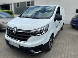 Arktisweiß Gebraucht 2022 Renault Trafic Komfort Van | 24.490 € (Guter Preis)
