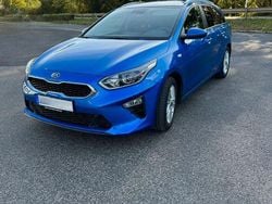 Blau Gebraucht 2021 Kia Ceed Sportswagon Kombi | 16.400 € (Superpreis)