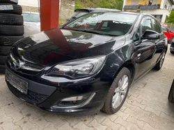 Schwarz Gebraucht 2013 Opel Astra Active Kleinwagen | 4.999 € (Fairer Preis)
