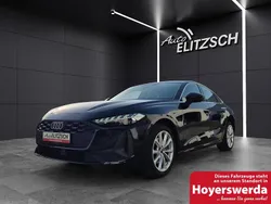 Mythosschwarz metallic Gebraucht 2025 Audi A5 Comfort Coupé | 40.890 € (Superpreis)