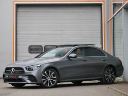 Grau Gebraucht 2021 Mercedes E300 AMG Limousine | 33.990 €