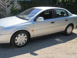 Grau Gebraucht 2002 Opel Vectra Limousine | 4.199 €