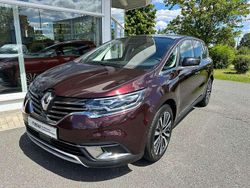 Mangostanrot metallic Gebraucht 2021 Renault Espace Initiale Paris Van / Kleinbus | 27.000 € (Fairer Preis)