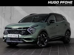 Experience green metallic mit Gebraucht 2024 Kia Sportage 2 SUV | 47.950 € (Guter Preis)