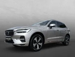 Bright dusk / metallic (beige) Gebraucht 2023 Volvo XC60 Plus SUV | 58.880 € (Teuer)