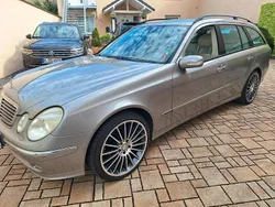 Grau Gebraucht 2004 Mercedes E320 Kombi | 4.499 €