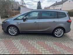 Grau Gebraucht 2017 Opel Zafira Edition Van / Kleinbus | 9.700 € (Guter Preis)