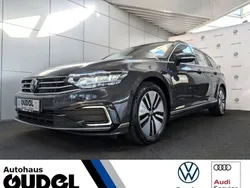 Grau Gebraucht 2021 VW Passat GTE Kombi | 17.920 € (Superpreis)