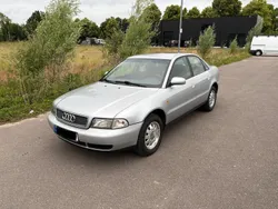 Silber Gebraucht 1998 Audi A4 Limousine | 800 € (Guter Preis)
