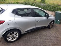 Gebraucht 2016 Renault Clio IV Expression Limousine | 6.500 € (Fairer Preis)