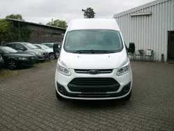 Weiß Gebraucht 2018 Ford Transit Custom Trend Van / Kleinbus | 14.499 € (Etwas zu teuer)
