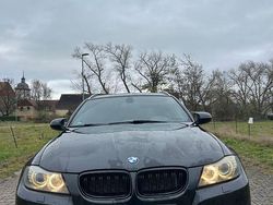 Schwarz Gebraucht 2012 BMW 325 Kombi | 13.500 € (Teuer)