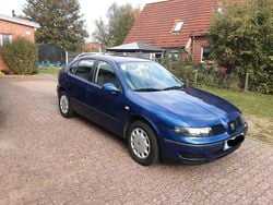 Blau Gebraucht 2004 Seat Leon Coupé | 2.500 € (Fairer Preis)
