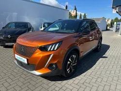 Orange Gebraucht 2021 Peugeot e-2008 GT SUV | 14.490 € (Fairer Preis)