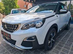Weiß Gebraucht 2018 Peugeot 3008 Crossway SUV | 17.900 € (Etwas zu teuer)