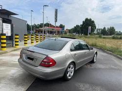Beige Gebraucht 2003 Mercedes E220 Limousine | 4.100 € (Fairer Preis)