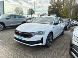 Moonweiss Neu 2025 Skoda Octavia SportLine Kombi | 40.990 € (Fairer Preis)