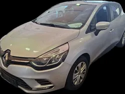 Grau Gebraucht 2017 Renault Clio IV Kleinwagen | 8.330 € (Fairer Preis)