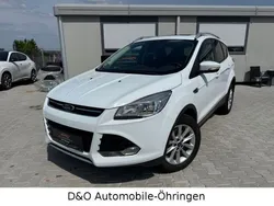 Weiß Gebraucht 2015 Ford Kuga Titanium SUV | 9.990 € (Superpreis)