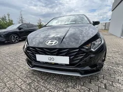 Mangrove green Neu 2025 Hyundai i20 Select Limousine | 19.650 € (Guter Preis)