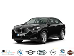 Schwarz Neu 2025 BMW iX2 Shadowline SUV | 39.900 € (Superpreis)