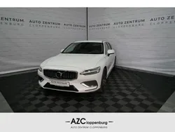 Weiß Gebraucht 2021 Volvo V60 Inscription Kombi | 25.950 € (Guter Preis)