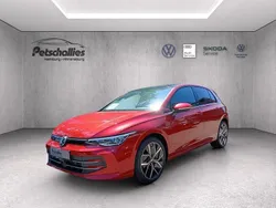 Rot Gebraucht 2024 VW Golf VIII Edition Limousine | 30.890 € (Guter Preis)