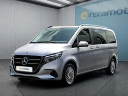 Silber Gebraucht 2024 Mercedes V250 Van / Kleinbus | 72.549 €