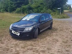 Schwarz Gebraucht 2005 Opel Astra Edition Kombi | 950 € (Guter Preis)