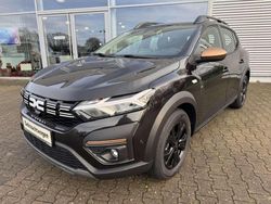 Perlmuttschwarz Neu 2025 Dacia Sandero Extreme Kleinwagen | 19.676 €