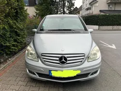 Silber Gebraucht 2008 Mercedes B200 Van / Kleinbus | 6.500 € (Fairer Preis)