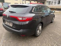 Schwarz Gebraucht 2020 Renault Mégane IV Limousine | 6.300 € (Etwas zu teuer)