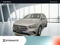 Iridiumsilber Gebraucht 2022 Mercedes B180 Progressive Van / Kleinbus | 26.894 € (Fairer Preis)