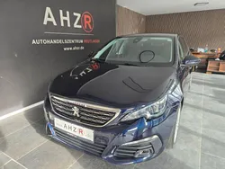 Blau Gebraucht 2018 Peugeot 308 Active Limousine | 10.990 € (Fairer Preis)