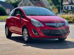 Rot Gebraucht 2012 Opel Corsa Limousine | 5.900 € (Teuer)