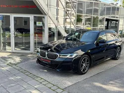 Saphirschwarz Gebraucht 2023 BMW 530 M Sport Kombi | 38.490 € (Fairer Preis)