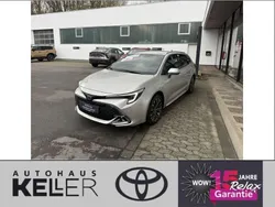 Silber Neu 2025 Toyota Corolla Kombi | 35.840 €