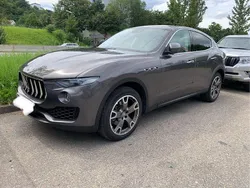 Grau Gebraucht 2017 Maserati Levante SUV | 35.950 €