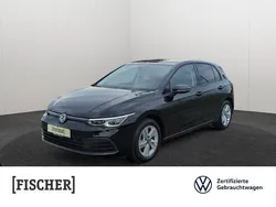 Schwarz Gebraucht 2024 VW Golf VIII Life Limousine | 23.980 € (Fairer Preis)
