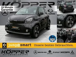 Schwarz Gebraucht 2023 Smart ForTwo Electric Drive Exclusive Kleinwagen | 14.656 € (Fairer Preis)