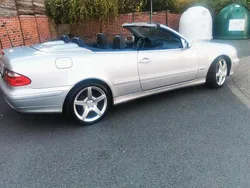 Grau Gebraucht 2003 Mercedes CLK200 Edition Cabrio | 4.500 €