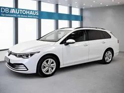 Weiß Gebraucht 2024 VW Golf VIII Life Kombi | 23.760 € (Guter Preis)