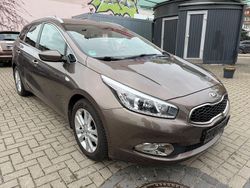 Braun Gebraucht 2013 Kia Ceed Sportswagon Kombi | 5.990 € (Fairer Preis)